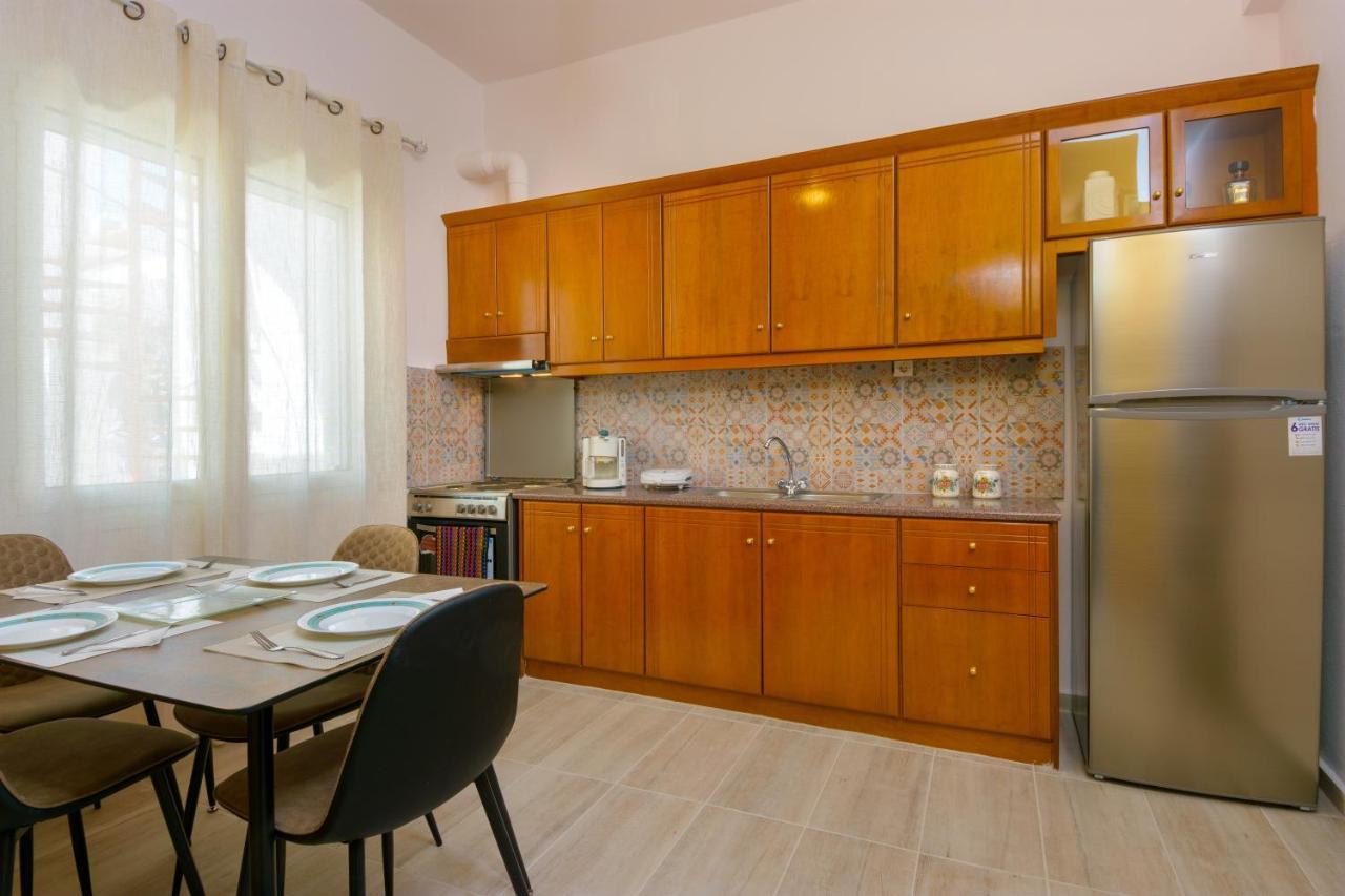 Margarita'S Seafront Luxury Apartment Elounda  Bagian luar foto
