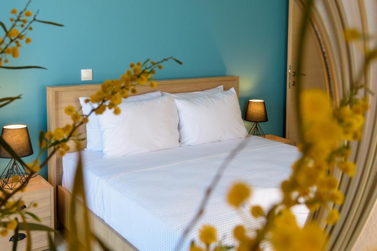 Margarita'S Seafront Luxury Apartment Elounda  Bagian luar foto