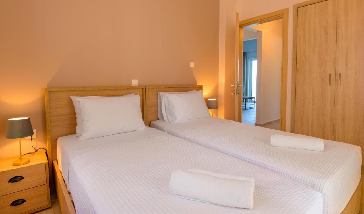 Margarita'S Seafront Luxury Apartment Elounda  Bagian luar foto