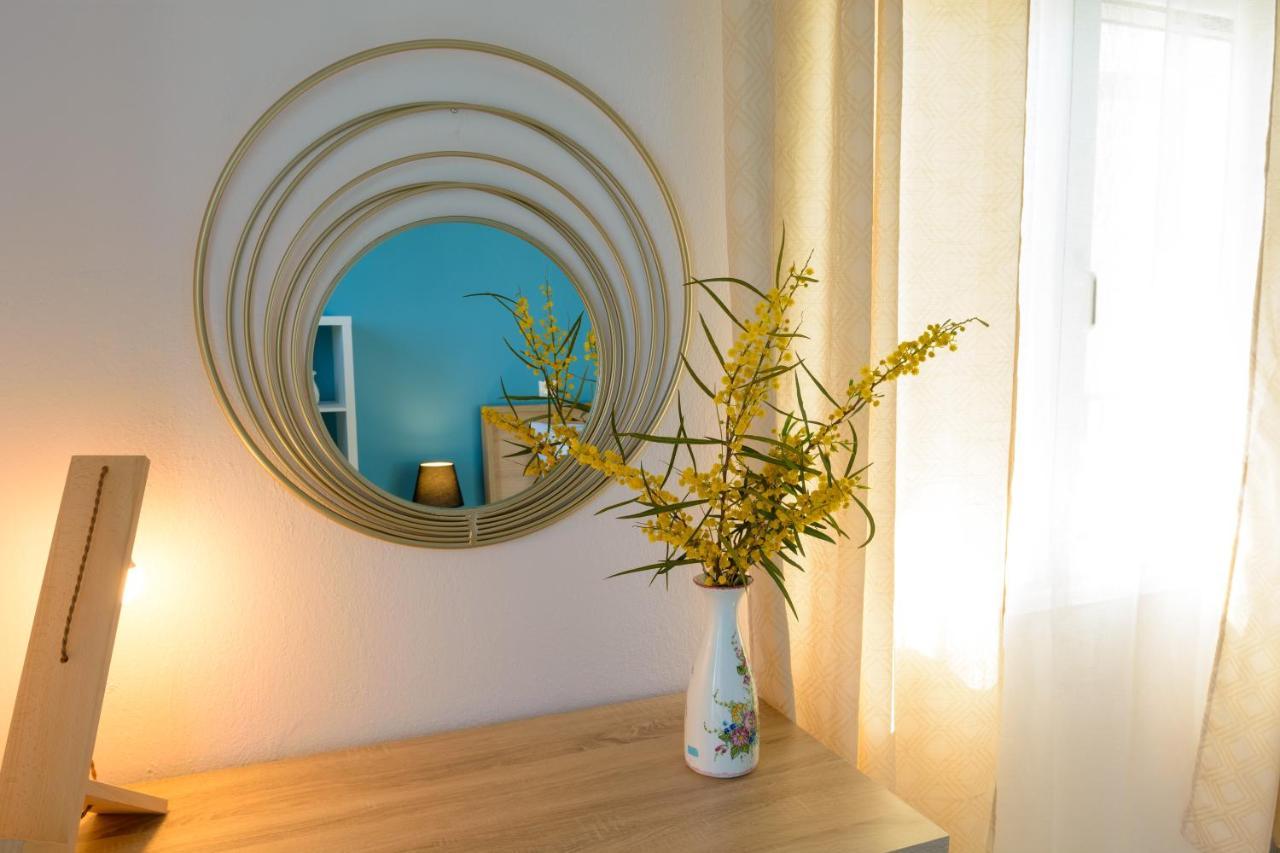 Margarita'S Seafront Luxury Apartment Elounda  Bagian luar foto