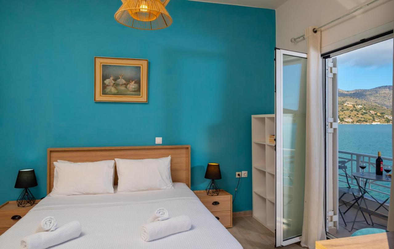 Margarita'S Seafront Luxury Apartment Elounda  Bagian luar foto